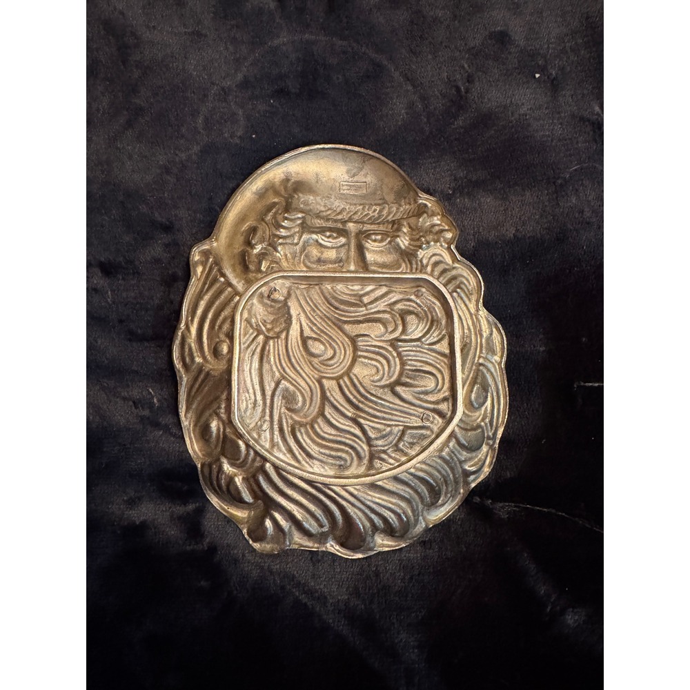 International Silver Company Vintage Santa Claus Face Metal Wall Plaque Tray - Picture 2 of 3